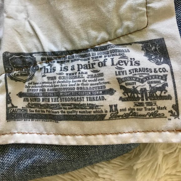 LEVI'S | 501 Shorts with Embroidery - Picture 5 of 7